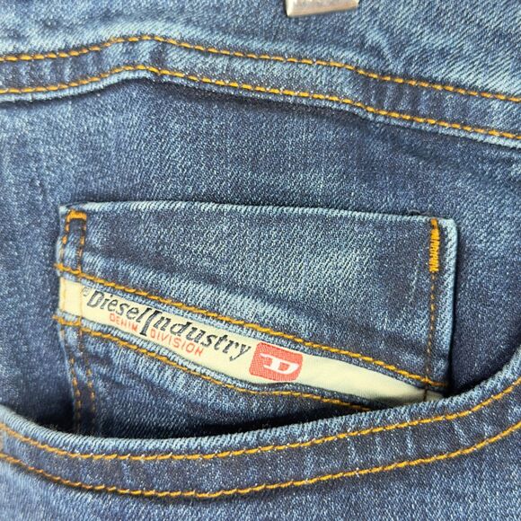 Diesel Buster Tapered Jeans Men’s 34x32 RB062 Regular Fit Stretch Blue NWT - Picture 4 of 16